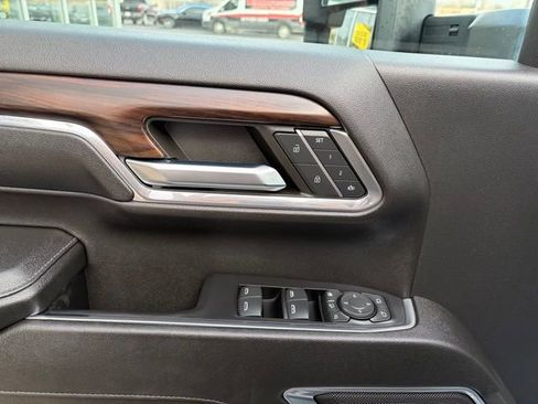 Used 2024 GMC Sierra 2500 SLT w/ Texas SLT Premium Package image 11