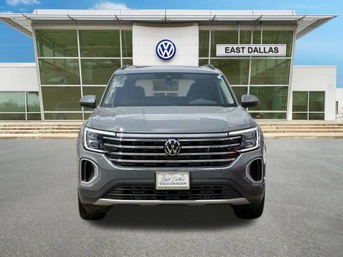 Used 2026 Volkswagen Atlas SE FWD image 5