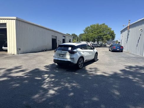Used 2024 Nissan Murano Platinum w/ Cargo Package FWD image 5