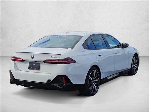 New 2025 BMW i5 M60 w/ Premium Package image 2
