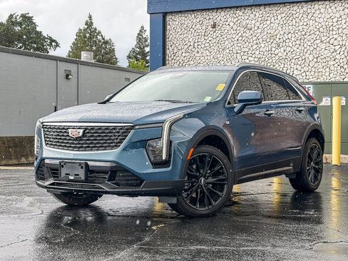 Used 2025 Cadillac XT4 Premium Luxury w/ Cold Weather Package AWD/4WD image 1