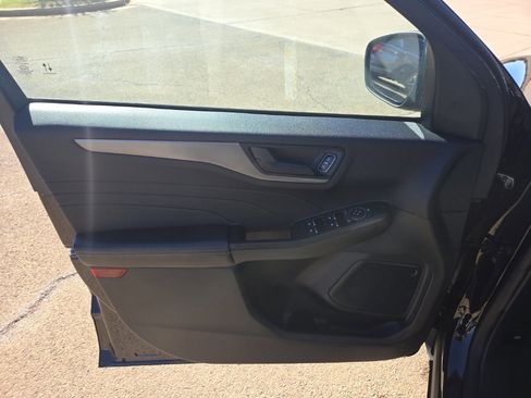 Used 2024 Ford Escape Active image 10