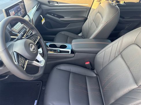 New 2025 Nissan Altima 2.5 SR w/ SR Premium Package image 19