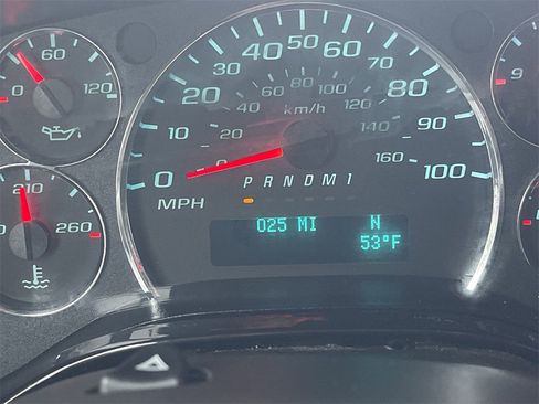 Used 2024 Chevrolet Express 2500 Extended w/ Driver Convenience Package image 12