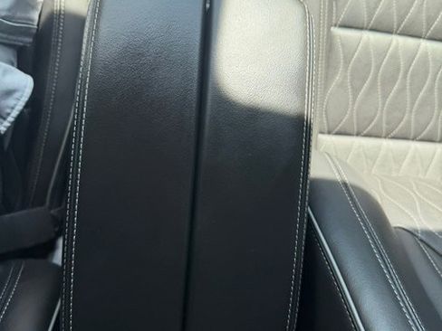 Used 2021 Buick Envision Avenir w/ Technology Package II image 20