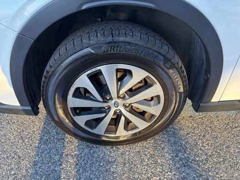 Used 2021 Subaru Outback Premium image 15