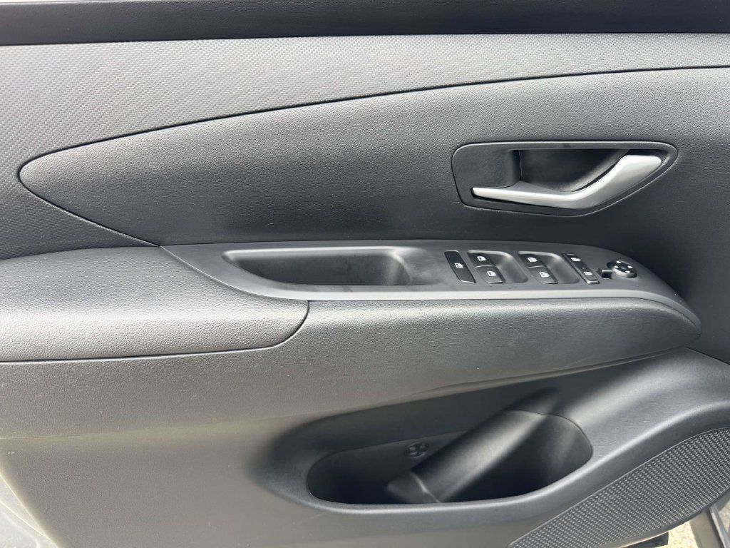 Used 2024 Hyundai Tucson SEL AWD/4WD image 17