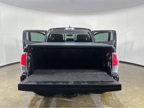 Used 2020 Toyota Tacoma TRD Off-Road image 20