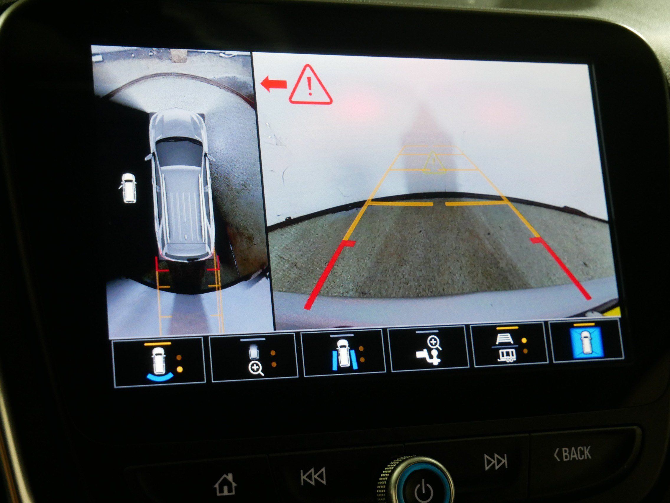 Used 2024 Chevrolet Equinox LT FWD image 33