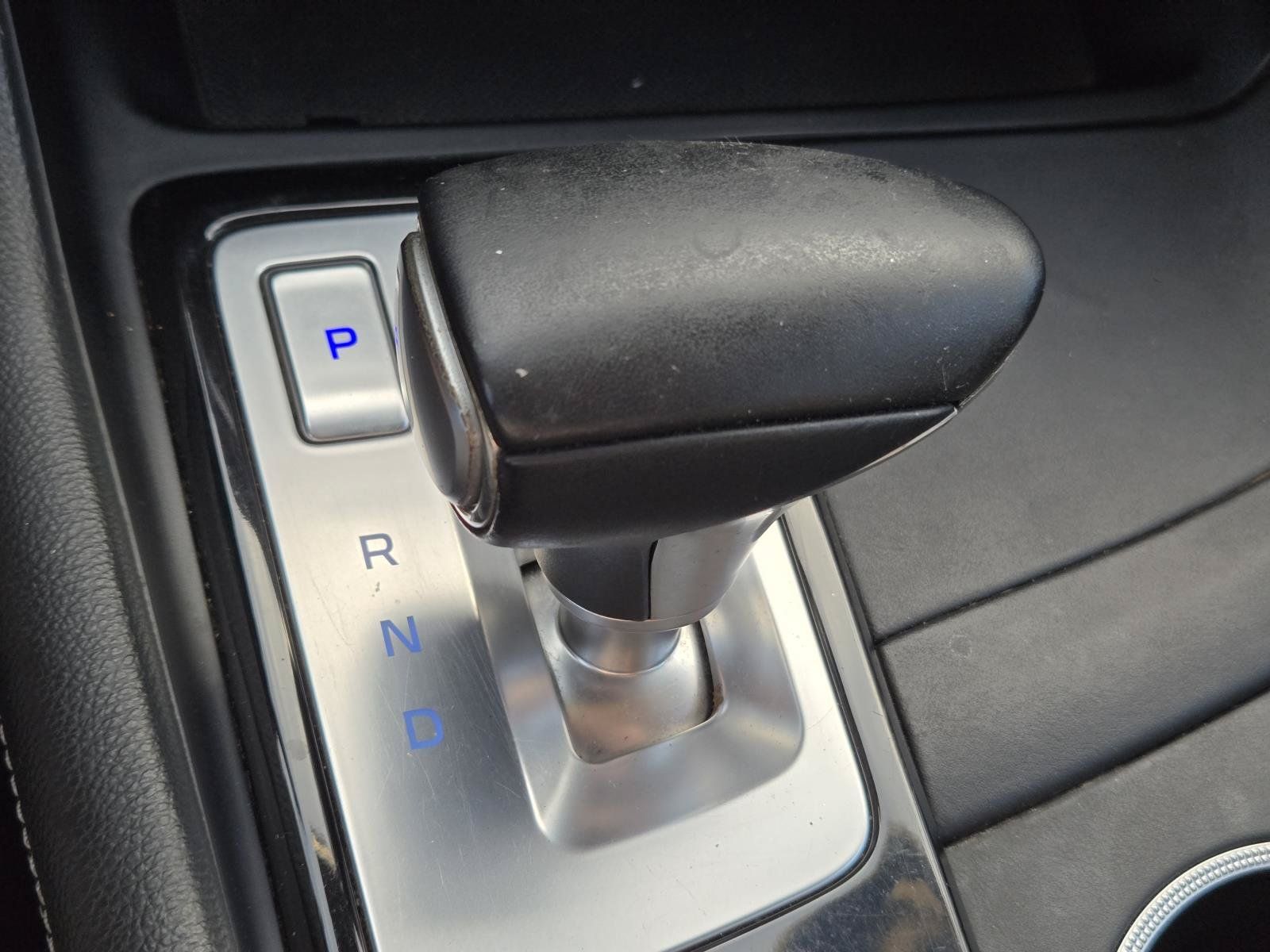 Used 2022 Genesis G70 2.0T AWD/4WD image 29