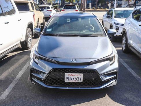 Used 2023 Toyota Corolla SE w/ SE Premium Package image 2