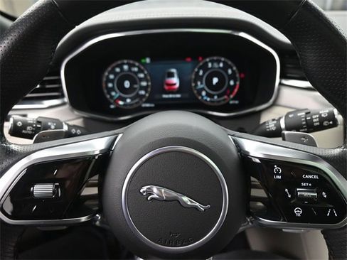 Used 2023 Jaguar F-PACE R-Dynamic S image 14