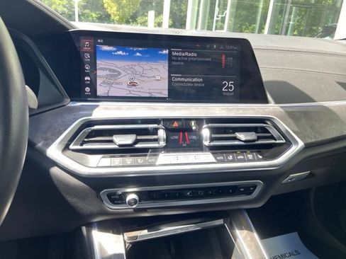 Used 2023 BMW X5 xDrive40i w/ Premium Package AWD/4WD image 15