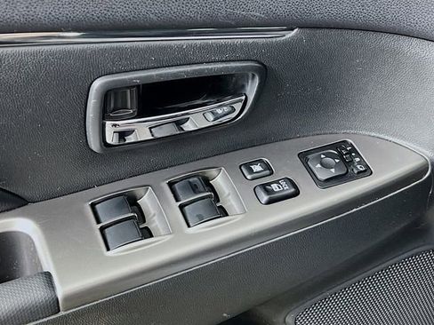 Used 2024 Mitsubishi Outlander Sport SE image 9