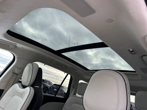 Used 2022 Lincoln Aviator Black Label Grand Touring image 30