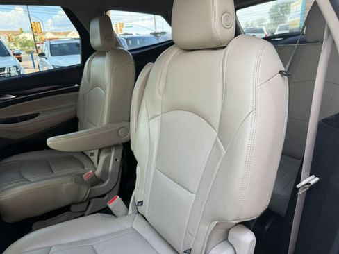 Used 2018 Buick Enclave Essence FWD image 46