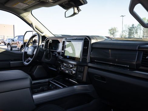 New 2026 Ford F350 Lariat w/ Lariat Ultimate Package image 40