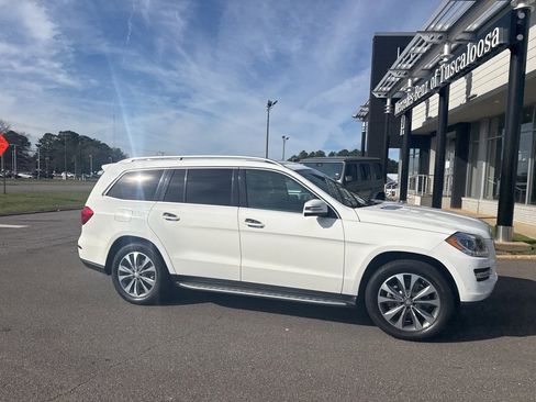 Used 2016 Mercedes-Benz GL 320 BlueTEC 4MATIC image 2