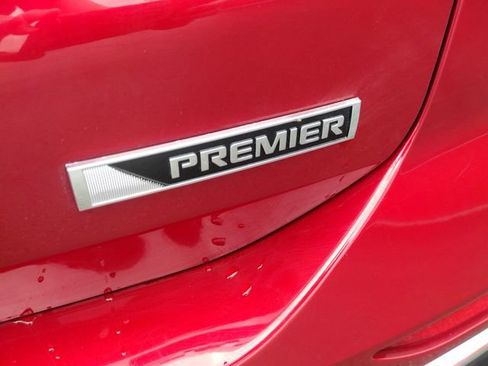 Used 2018 Chevrolet Equinox Premier image 47