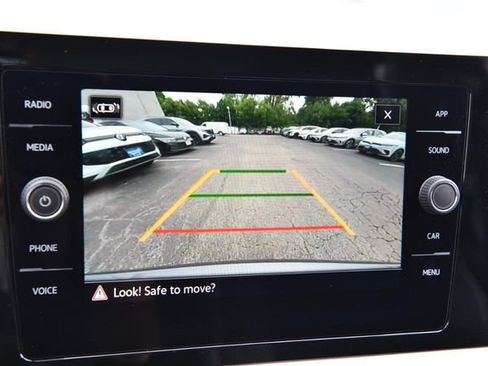New 2026 Volkswagen Taos SE AWD/4WD image 12