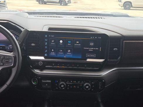 Used 2024 Chevrolet Silverado 3500 High Country w/ High Country Premium Package AWD/4WD image 17