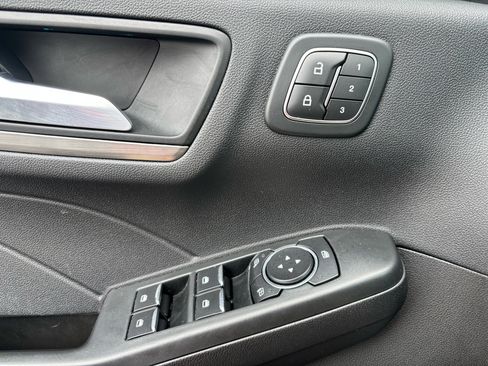 Used 2022 Ford Escape Titanium w/ Class II Trailer Tow Package image 15