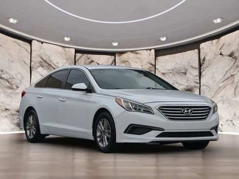 Used 2016 Hyundai Sonata SE w/ Cargo Package image 3