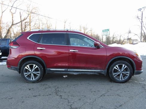 Used 2018 Nissan Rogue SL image 4