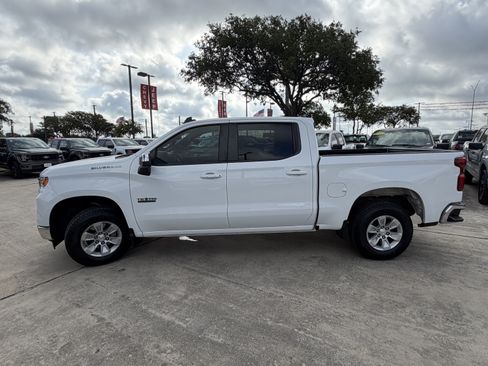Used 2024 Chevrolet Silverado 1500 LT RWD image 10