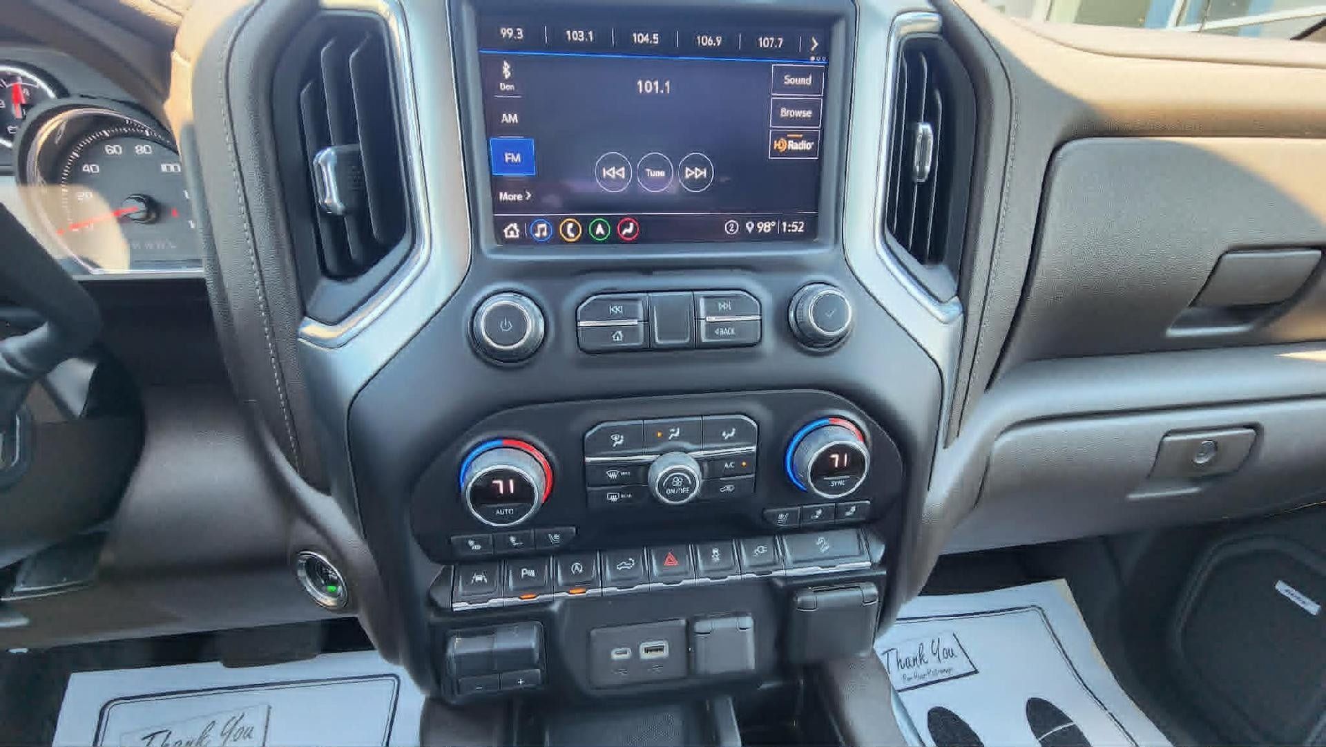 Used 2020 Chevrolet Silverado 1500 LTZ w/ LTZ Premium Package AWD/4WD image 19