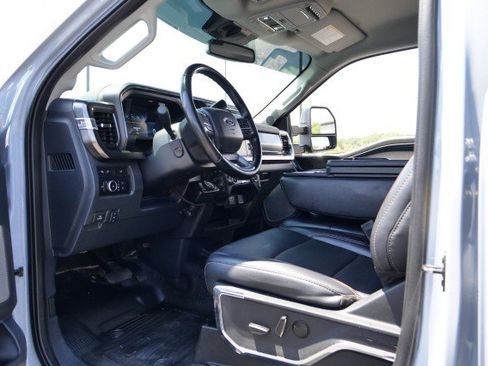 Used 2024 Ford F350 Lariat w/ FX4 Off-Road Package AWD/4WD image 30