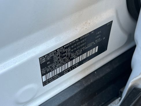 Used 2025 Toyota RAV4 LE image 28