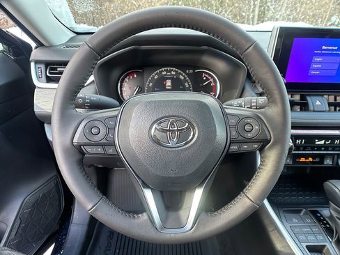 New 2025 Toyota RAV4 XLE w/ Convenience Package image 14