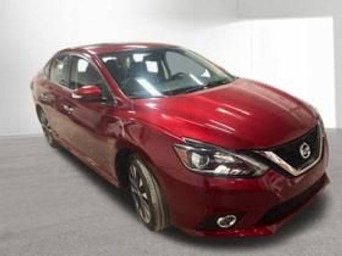 Used 2019 Nissan Sentra SR w/ Premium Package (SR) image 3