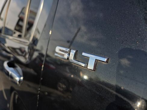 Used 2017 GMC Terrain SLT w/ Open Road Package image 10