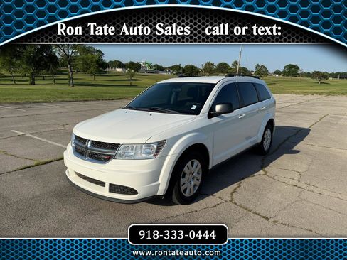 Used 2017 Dodge Journey SE w/ Comfort/Convenience Group FWD image 1