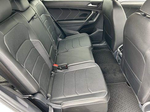 Used 2023 Volkswagen Tiguan SEL R-Line AWD/4WD image 11