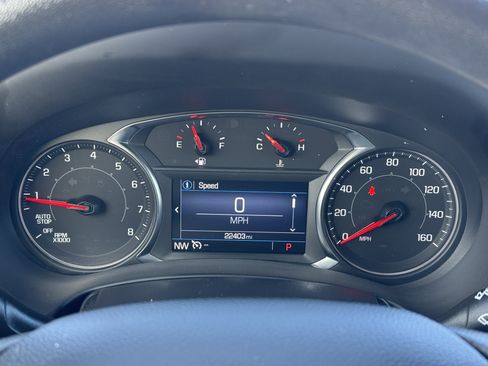 Used 2023 GMC Terrain SLE w/ Driver Convenience Package image 26