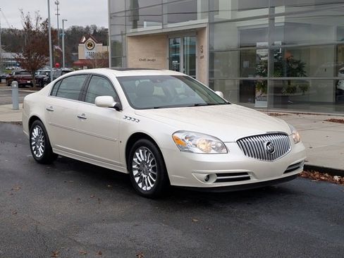 Used 2009 Buick Lucerne Super image 9