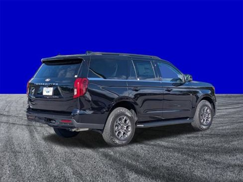 Certified 2027 Ford Expedition Active RWD image 4