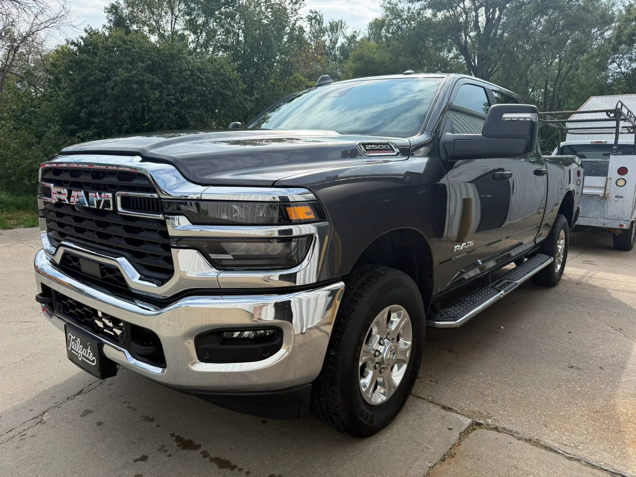Used 2026 RAM 2500 Big Horn AWD/4WD image 3