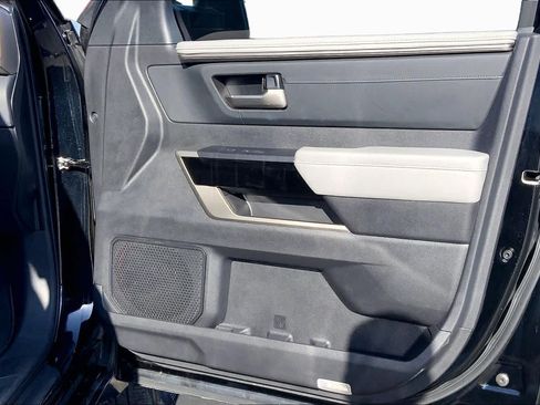 Used 2023 Toyota Tundra Limited AWD/4WD image 23