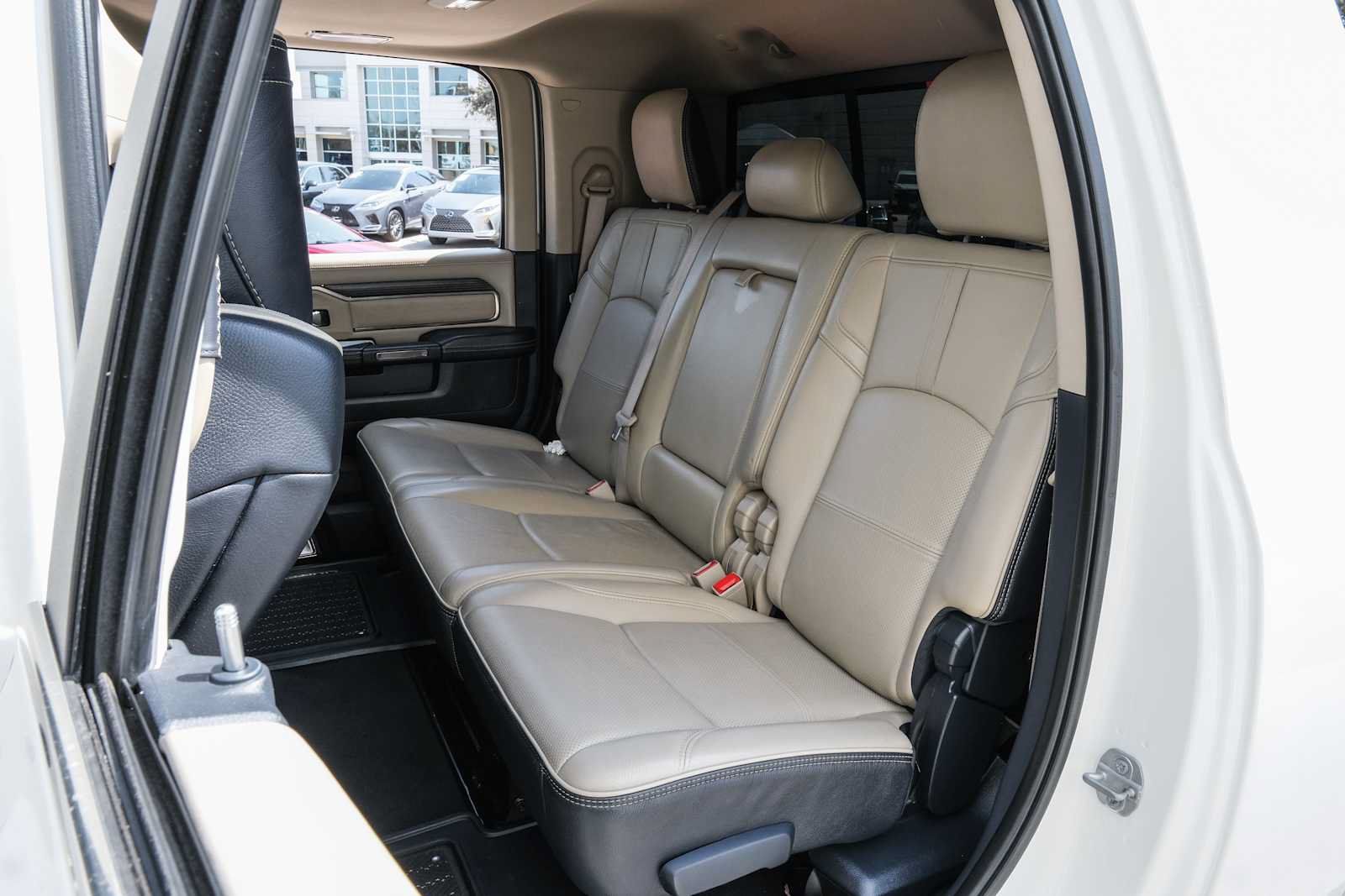 Used 2019 RAM 2500 Limited AWD/4WD image 37