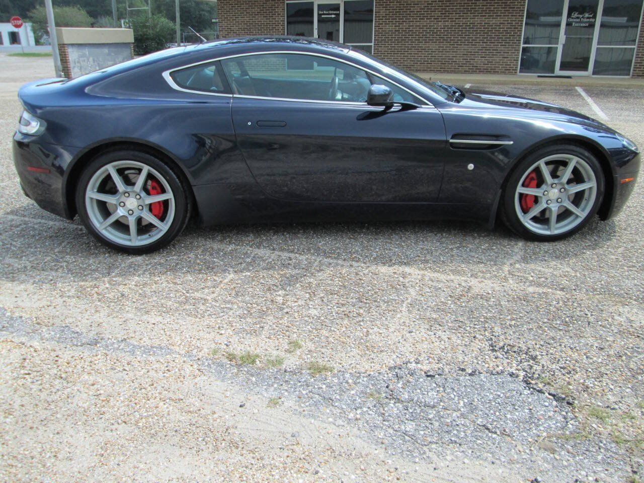 Used 2007 Aston Martin V8 Vantage Coupe RWD image 53