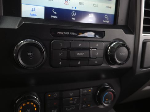 Used 2019 Ford F150 XLT w/ Equipment Group 302A Luxury image 17