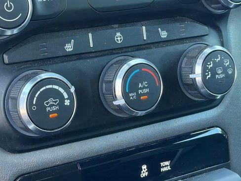 Used 2023 RAM 1500 Big Horn RWD image 29