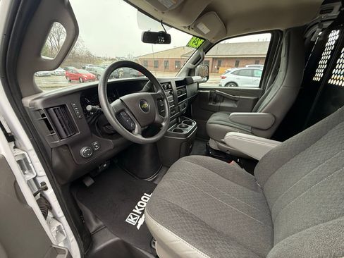 Used 2024 Chevrolet Express 2500 w/ Driver Convenience Package RWD image 11