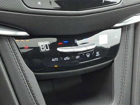 Used 2025 Cadillac XT5 Premium Luxury image 15