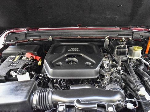 Used 2021 Jeep Wrangler Unlimited Sahara w/ Cold Weather Group image 24