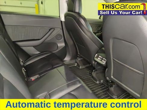 Used 2021 Tesla Model Y Long Range AWD/4WD image 14